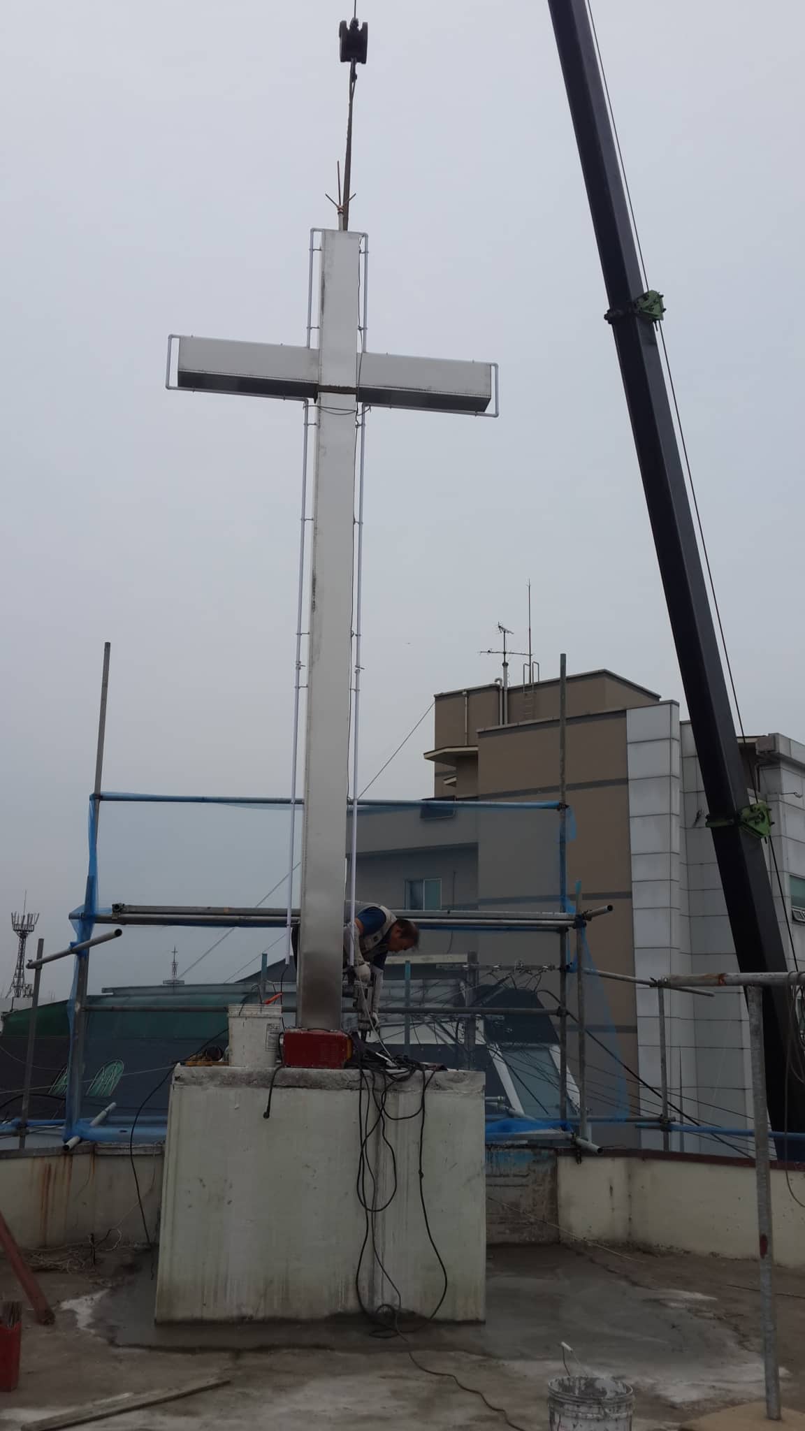 청주 삼일교회 십자가 시공 사례